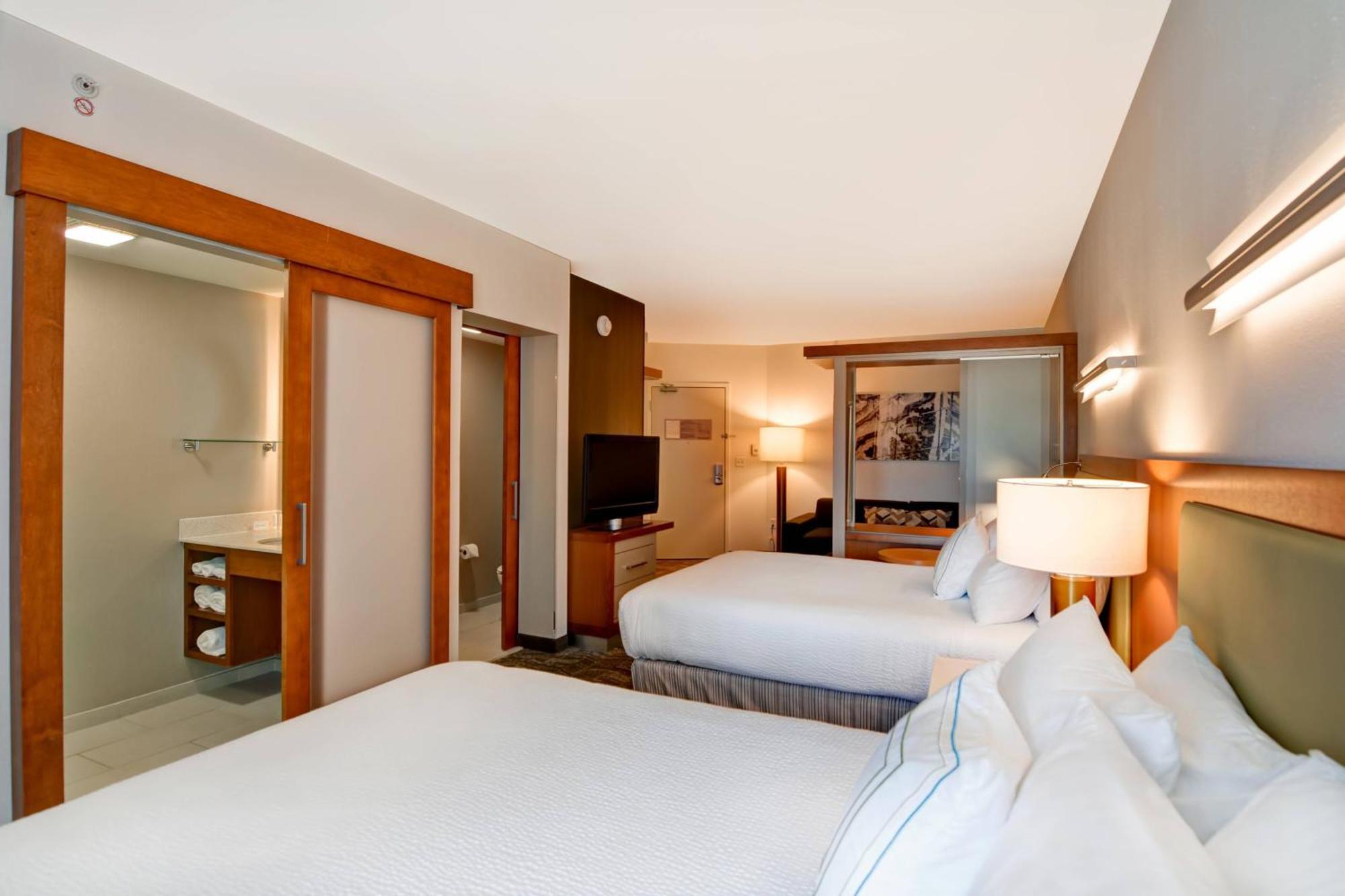 Springhill Suites By Marriott Cincinnati Midtown Exterior foto