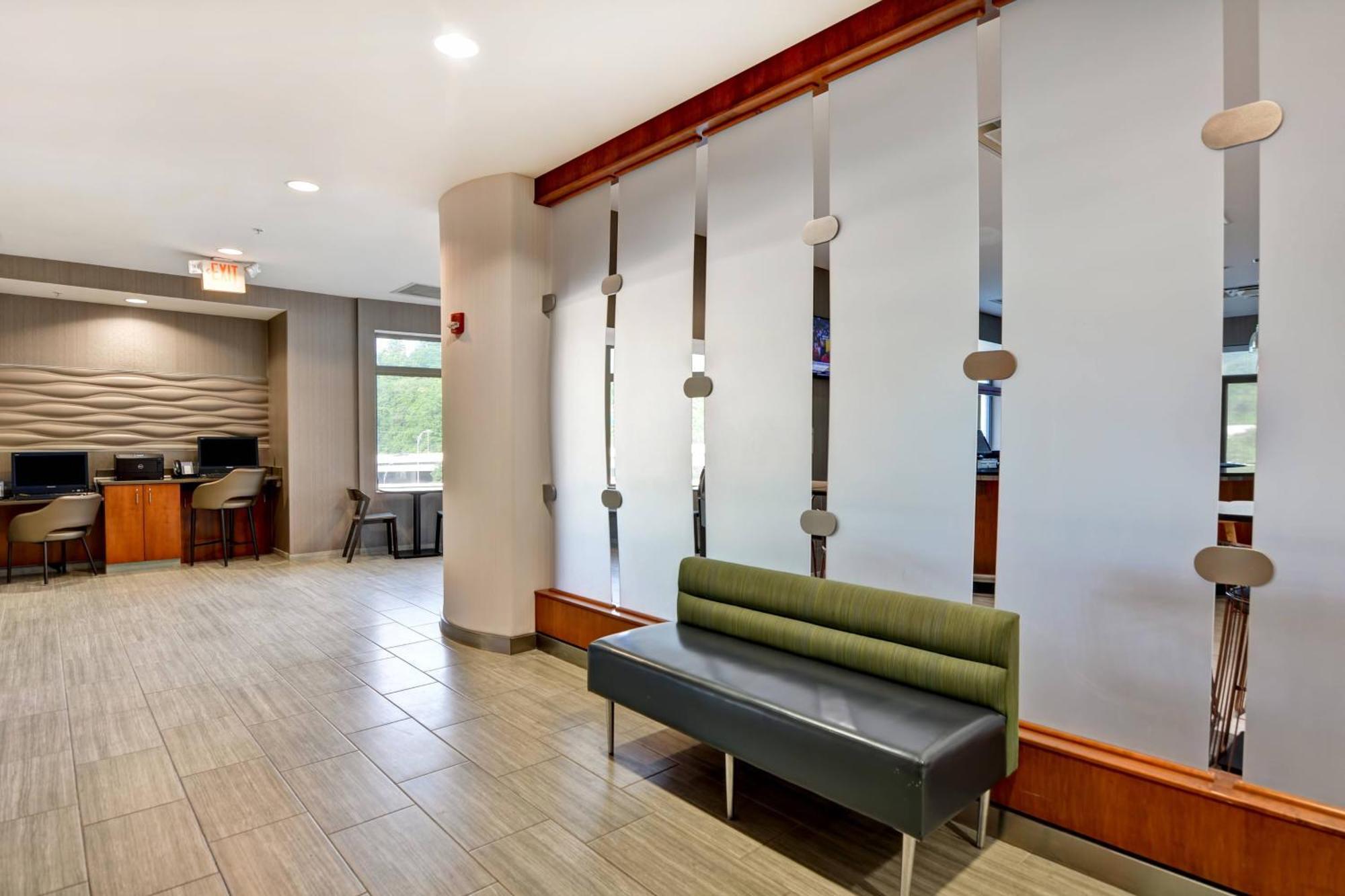 Springhill Suites By Marriott Cincinnati Midtown Exterior foto