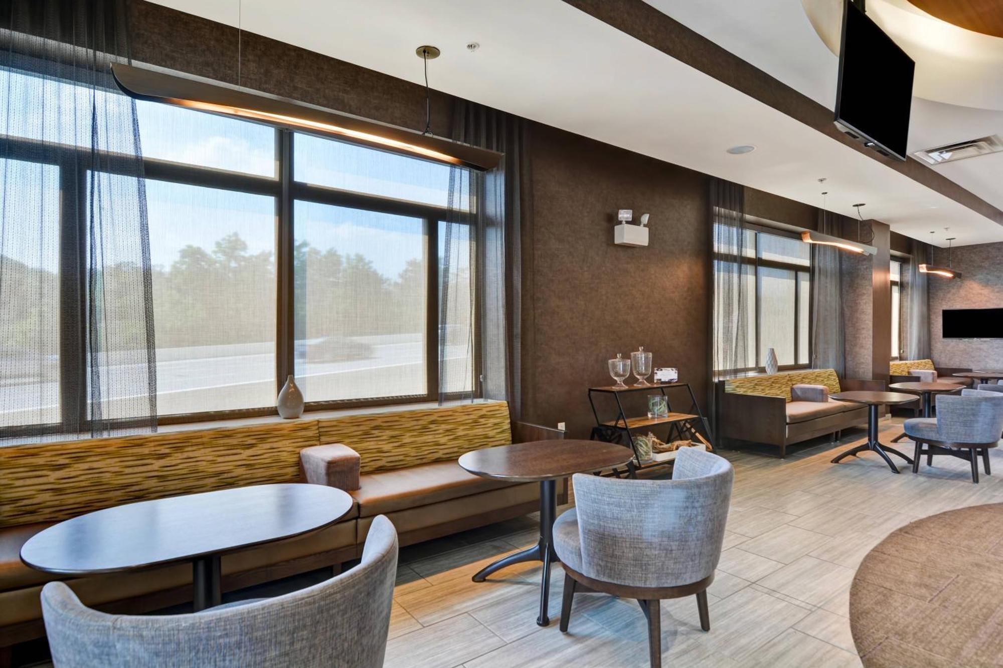 Springhill Suites By Marriott Cincinnati Midtown Exterior foto